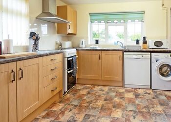 Oak Cottage - Woodthorpe Leisure Park, Woodthorpe