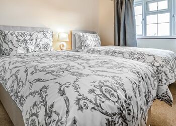 Oak Cottage - Woodthorpe Leisure Park, Woodthorpe