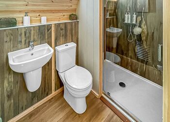 Maple Superior Couples Pod - Woodthorpe Leisure Park, Woodthorpe