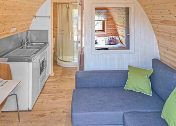 Oaktree Pod Pet - Woodthorpe Leisure Park, Woodthorpe