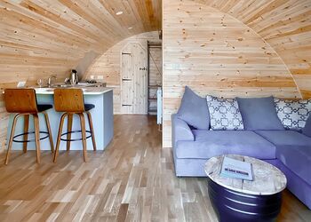 Acorn Retreat Pet - Woodthorpe Leisure Park, Woodthorpe