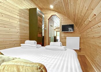 Acorn Retreat Plus - Woodthorpe Leisure Park, Woodthorpe