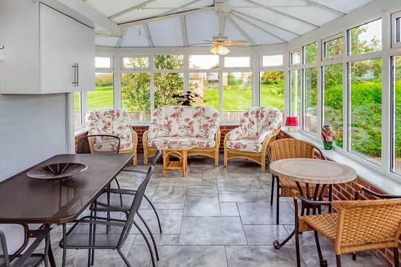 Rose Bungalow - Woodthorpe Leisure Park, Woodthorpe