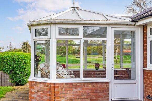 Rose Bungalow - Woodthorpe Leisure Park, Woodthorpe