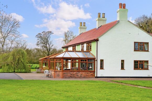Cowslip Cottage - Woodthorpe Leisure Park, Woodthorpe