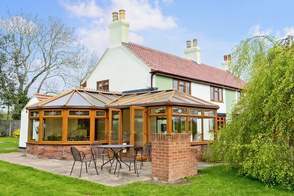 Primrose Cottage - Woodthorpe Leisure Park, Woodthorpe