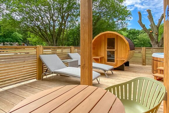 Acorn Couples Retreat - Woodthorpe Leisure Park, Woodthorpe