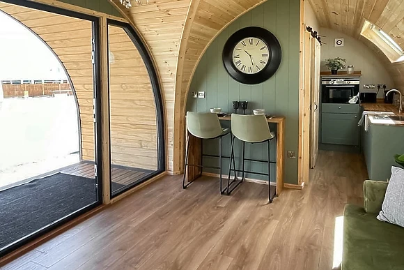 Maple Superior Couples Pod - Woodthorpe Leisure Park, Woodthorpe