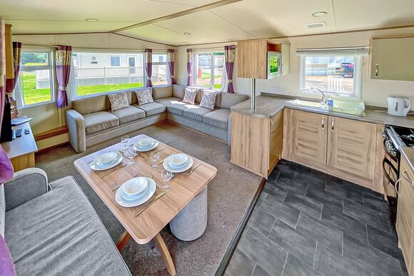 Platinum 2 Pet - Woodthorpe Leisure Park, Woodthorpe