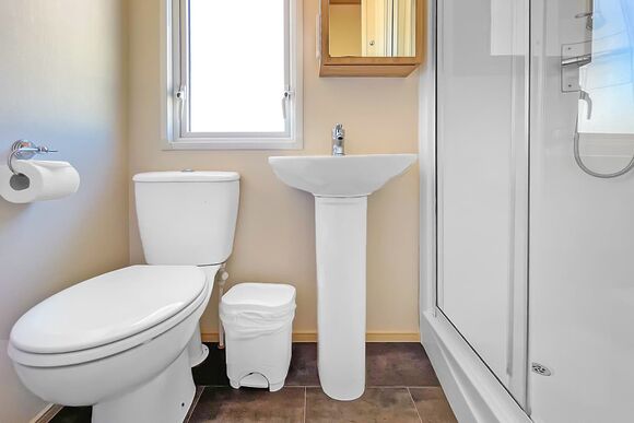 Platinum 2 Pet - Woodthorpe Leisure Park, Woodthorpe