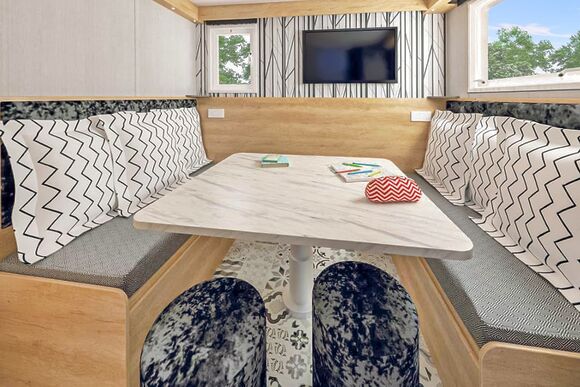 Acorns Pet - Woodthorpe Leisure Park, Woodthorpe