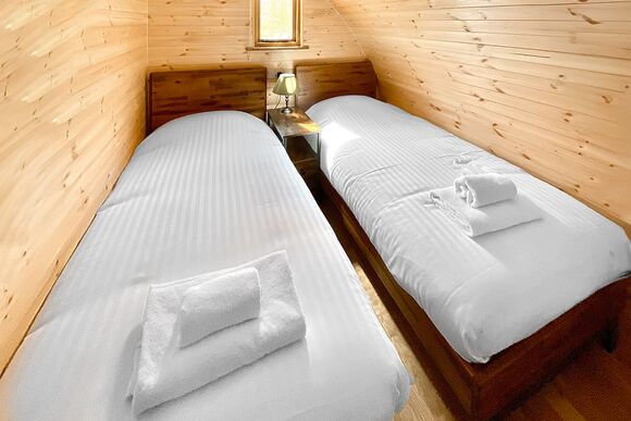 Acorn Retreat Pet - Woodthorpe Leisure Park, Woodthorpe