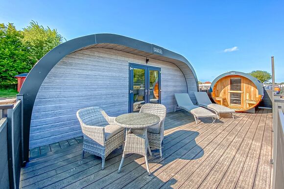 Maple Deluxe Couples Pod Pet - Woodthorpe Leisure Park, Woodthorpe