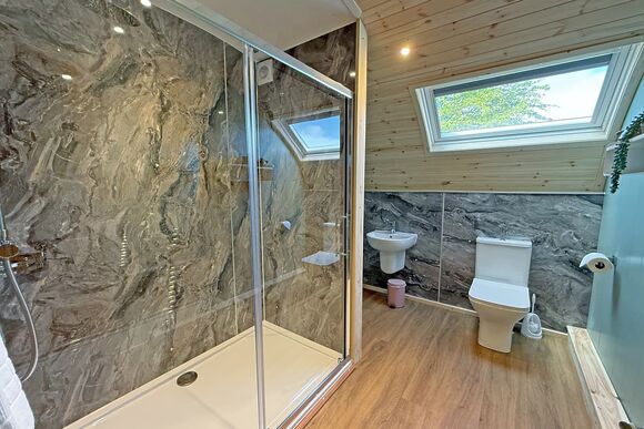 Maple Pod Plus - Woodthorpe Leisure Park, Woodthorpe