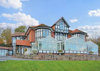 Woodlands Hall photo 4