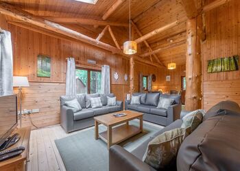 Woodland Oak Lodge - Woodland Park Lodges, Ellesmere