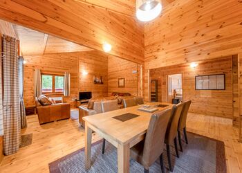 Woodland Redwood - Woodland Park Lodges, Ellesmere