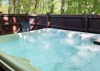 Woodland Redwood - Woodland Park Lodges, Ellesmere