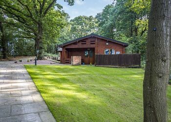 Woodland Birch Lodge - Woodland Park Lodges, Ellesmere