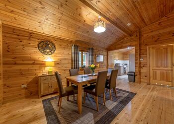 Woodland Birch Lodge - Woodland Park Lodges, Ellesmere