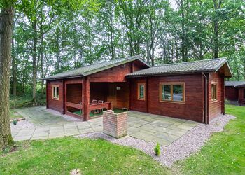 Woodland Willow Lodge - Woodland Park Lodges, Ellesmere