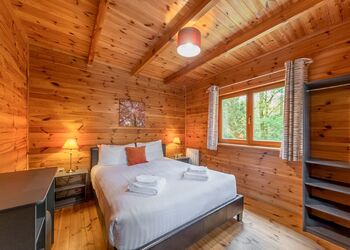 Woodland Willow Lodge - Woodland Park Lodges, Ellesmere