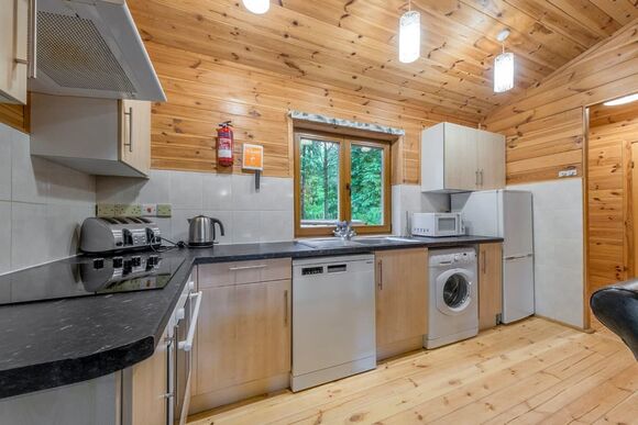 Woodland Elm Lodge - Woodland Park Lodges, Ellesmere