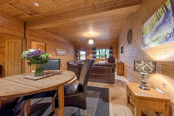 Woodland Maple Lodge 