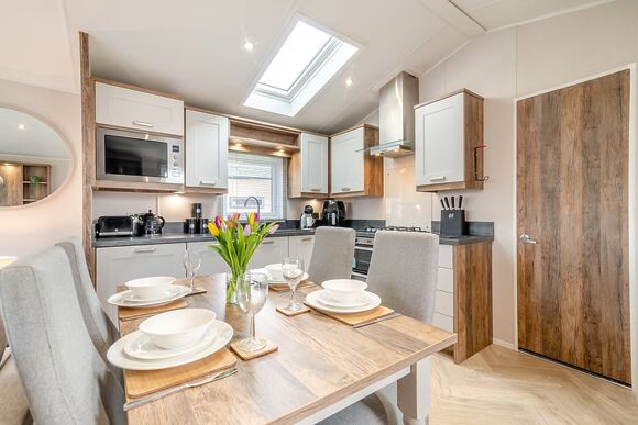 Drunken Duck (Pet) - Willow Pastures Country Park, Skirlaugh, Nr Hull