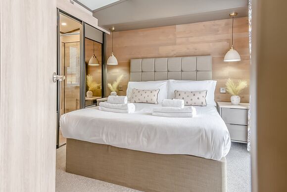 Grumpy Badger - Willow Pastures Country Park, Skirlaugh, Nr Hull