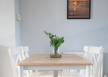 2 Bedroom Apartment with Hot Tub Pet Friendly - White Rose Holiday Park, Thirsk