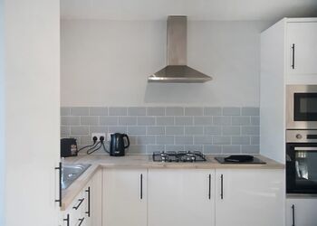 2 Bedroom Apartment with Hot Tub - White Rose Country Cottages, Thirsk