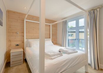 Yaverland Premier - Woodside Bay Lodge Retreat, Wootton Bridge, Nr Cowes