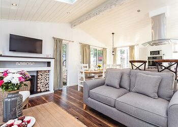 Typical Alverstone Premier<br />