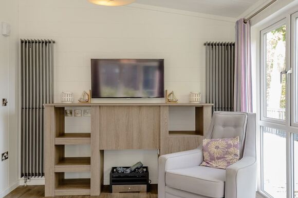 Woodside Bay Lodge Retreat