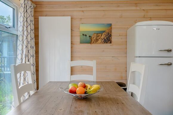 Woodside Bay Lodge Retreat