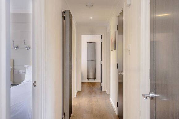 Alverstone - Woodside Bay Lodge Retreat, Wootton Bridge, Nr Cowes