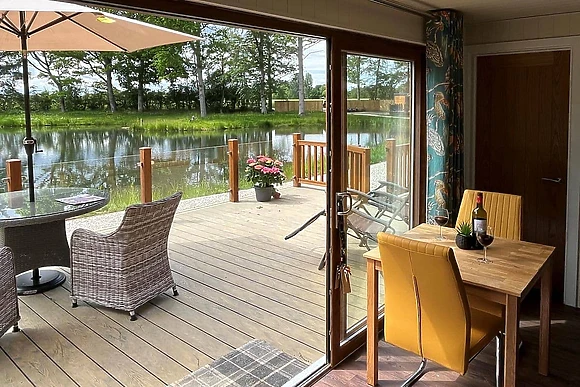 Woodland Lakes Boutique Lodges, Aughton