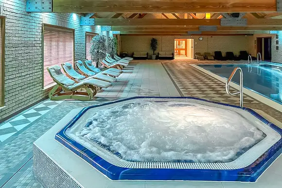 Woodland Lakes Boutique Lodges, Aughton