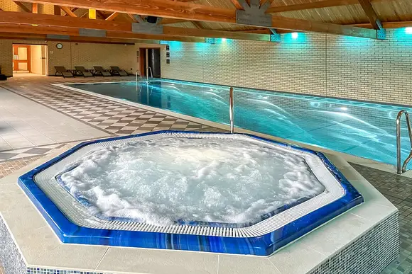 Woodland Lakes Boutique Lodges, Aughton