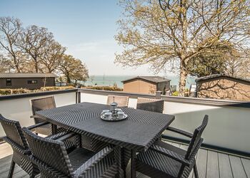 Carisbrooke View Premier