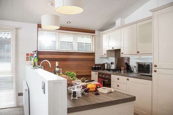 Carisbrooke Premier Lodge