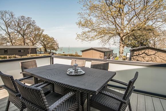 Carisbrooke View Premier