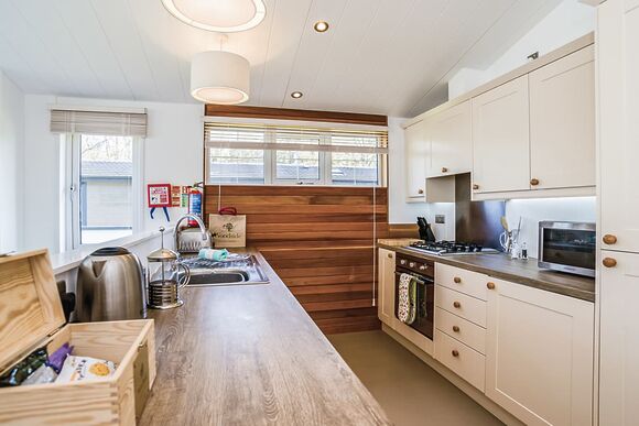 Carisbrooke View Premier