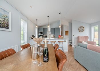 Erwain - Wynd Hill Hideaway, Tenby