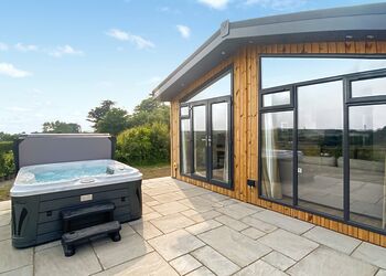 Gwennol - Wynd Hill Hideaway, Tenby