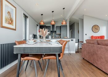 Derwen - Wynd Hill Hideaway, Tenby