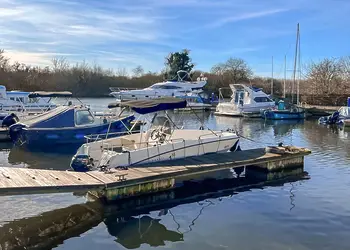 Yare View Holiday Cottages, Brundall, Norwich