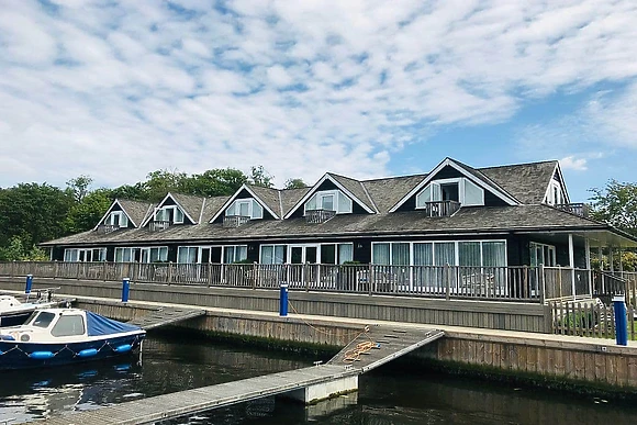 Yare View Holiday Cottages, Brundall, Norwich
