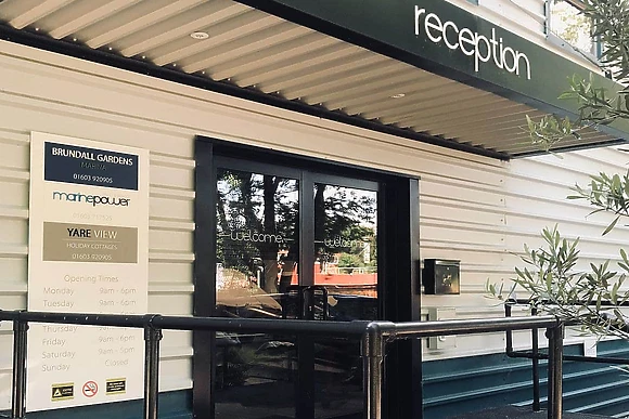 Yare View Holiday Cottages, Brundall, Norwich